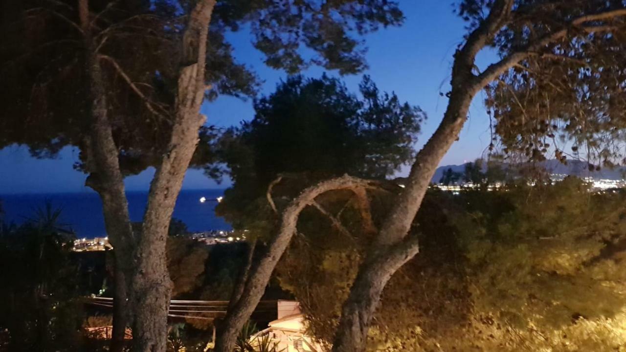 Vakantiehuis Pinares-malaga: Pool, Garden, Garaje, Wifi,